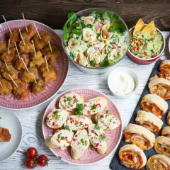 Menu na urodziny w domu: Sprawdzone przepisy i pomysły na stół