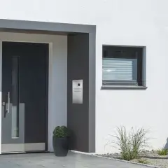 Jak zrobić daszek nad drzwi? Poradnik DIY krok po kroku