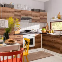 Jaki stół do kuchni? Praktyczny przewodnik i inspiracje