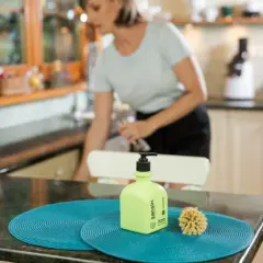 Jak czyścić podkładki na stół? Praktyczny przewodnik DIY