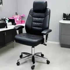 Krzesło dla stylistki paznokci: wybierz ergonomiczne dla zdrowia