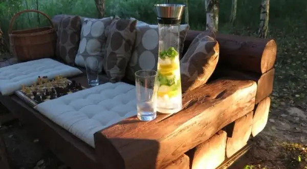 Meble z bali DIY: Jak zrobić ławkę krok po kroku?