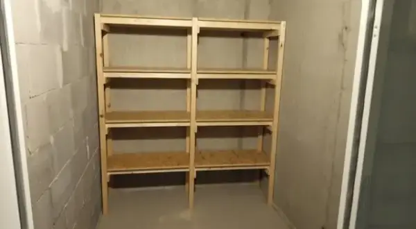 Regał garażowy DIY: Jak zbudować solidny i tani mebel?