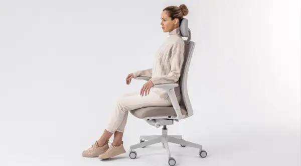 Jak wybrać krzesło biurowe? Poradnik po ergonomii i komforcie