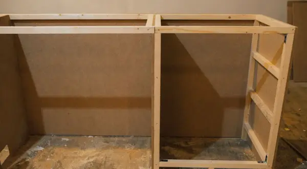 Szafka pod zlew DIY: Jak zbudować krok po kroku?