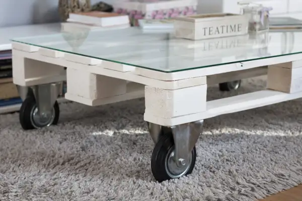 Stół z palet DIY: Praktyczny przewodnik krok po kroku